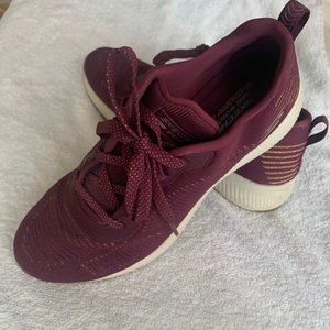 Skechers W9 (almost new)